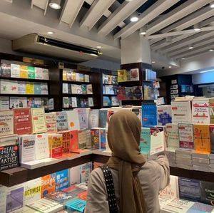 Meet your Posher, Atifa